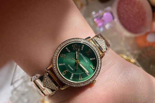 Montre Luxueuse Dorée