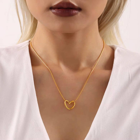💛 Collier Cœur Éternel – Élégance Dorée